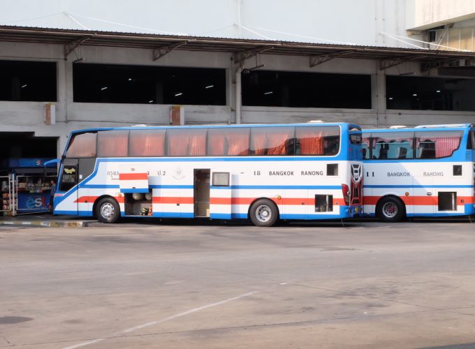 เว็บรวมข้อมูลเส้นทางรถตู้ รถมินิบัส รถทัวร์ เรือเฟอรี่ทั่วประเทศไทย