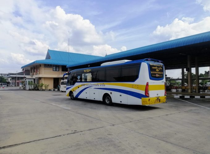 เว็บรวมข้อมูลเส้นทางรถตู้ รถมินิบัส รถทัวร์ เรือเฟอรี่ทั่วประเทศไทย