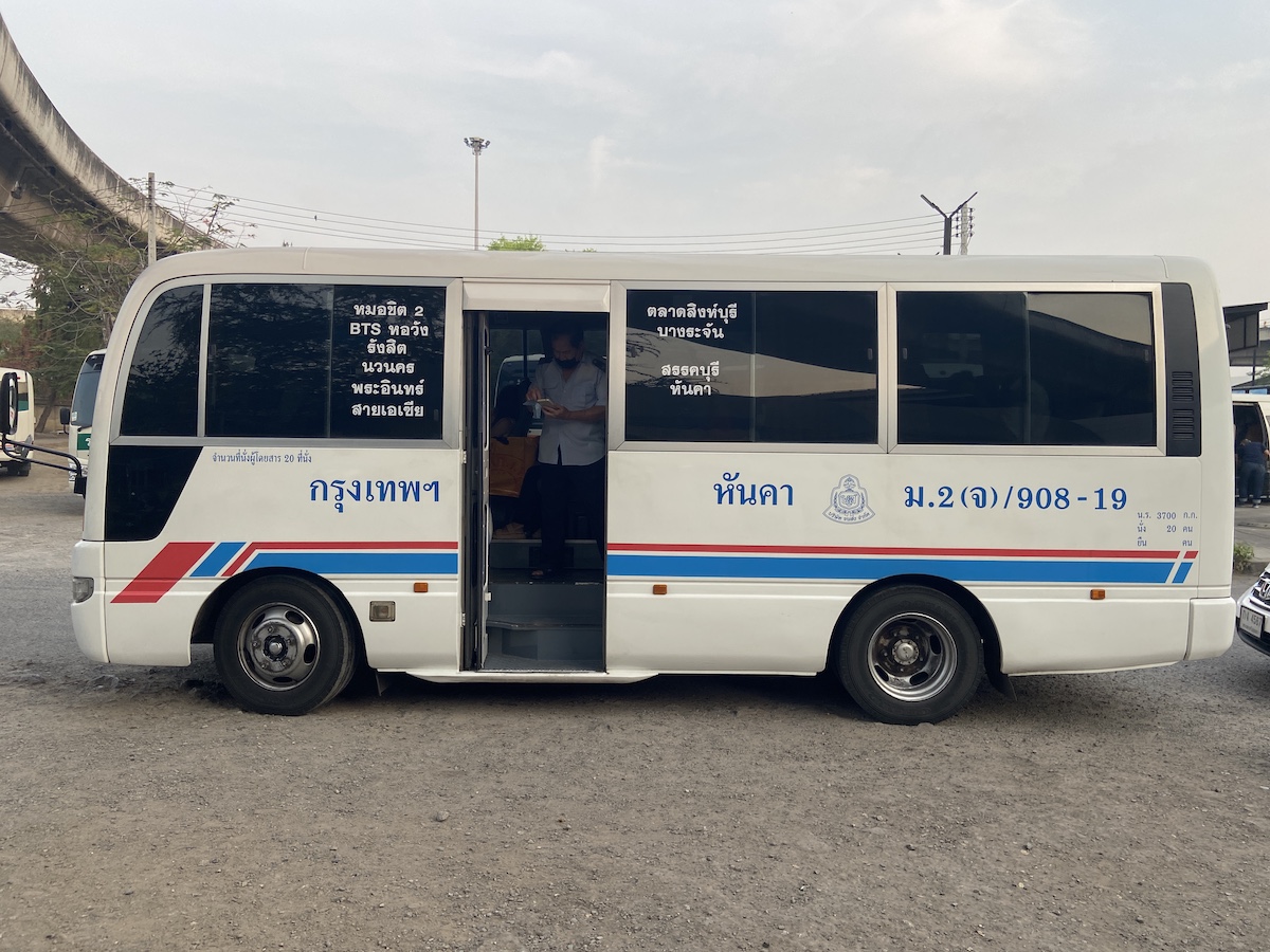 ข้อมูลรถตู้ มินิบัส รังสิต - หันคา | Go Go Town