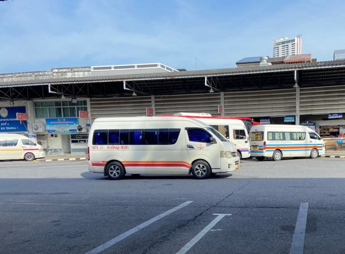 เว็บรวมข้อมูลเส้นทางรถตู้ รถมินิบัส รถทัวร์ เรือเฟอรี่ทั่วประเทศไทย